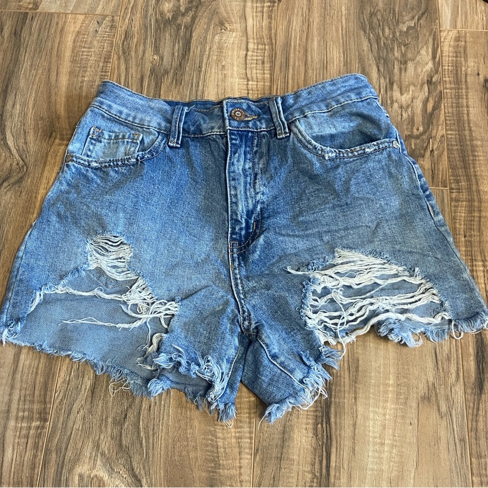 Super cute Jean shorts